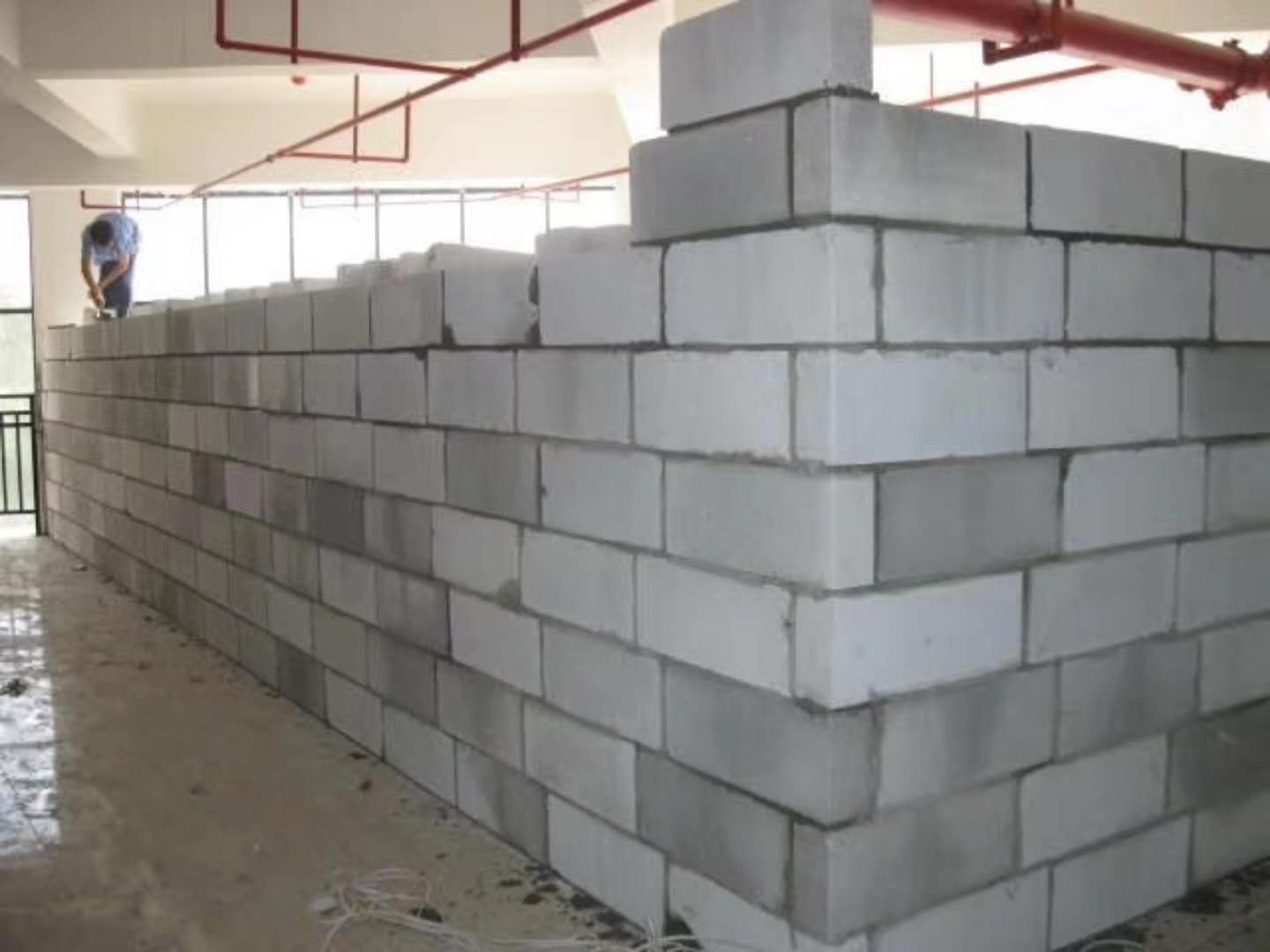 兴化蒸压加气混凝土砌块承重墙静力和抗震性能的研究